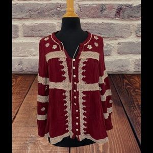 Women’s Free People maroon burgundy shirt small
